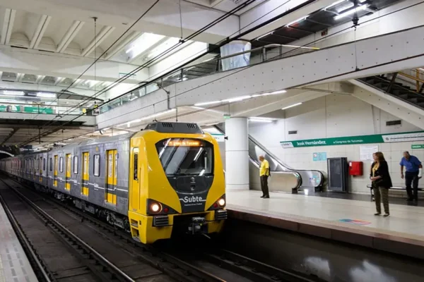 La Legislatura porteña aprobó la gratuidad del Subte para jubilados