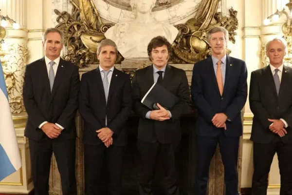 Es la gloriosa J.P. (Morgan): el Gobierno aumenta la deuda con matrícula en Wall Street