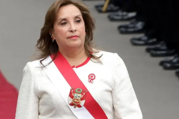 El ocaso de Dina Boluarte: la caída de la presidenta de Perú Perú